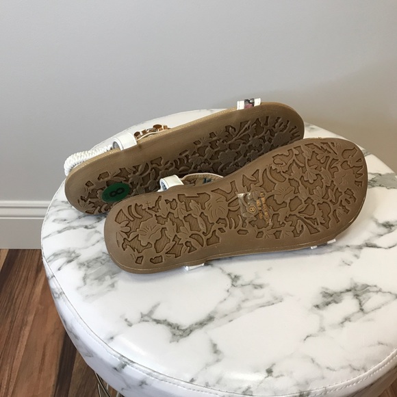 ‼️ Comfort Padded Sandals with Necklace Set - Picture 6 of 8